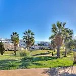 Ocean & Pool View 3-Bedroom Apt.