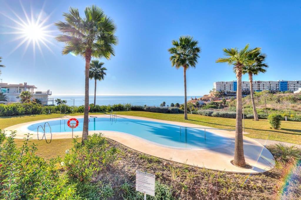 Ocean & Pool View 3-bedroom Apt. Apartamento *